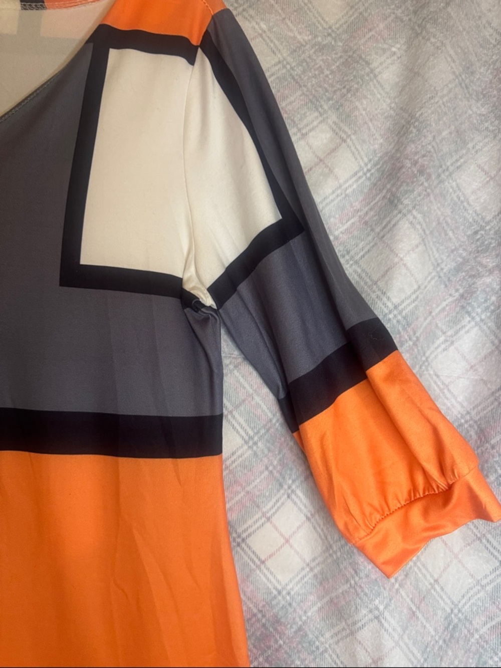 Noracora Colorblock V-Neck Midi Dress in Orange, Gray & White - Picture 4 of 5